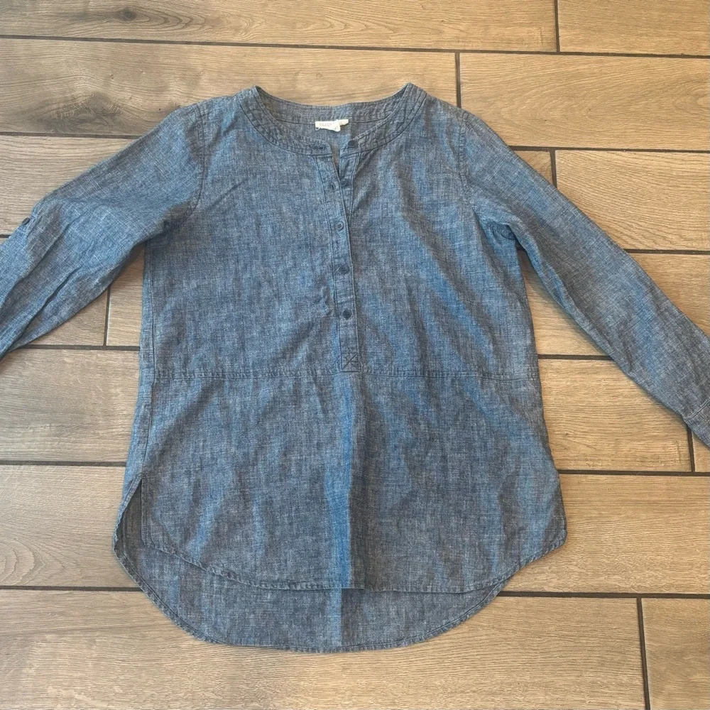 Eileen Fisher Chambray Top – Denim Blue – Petite Small – Minimalist Classic - Picture 4 of 6